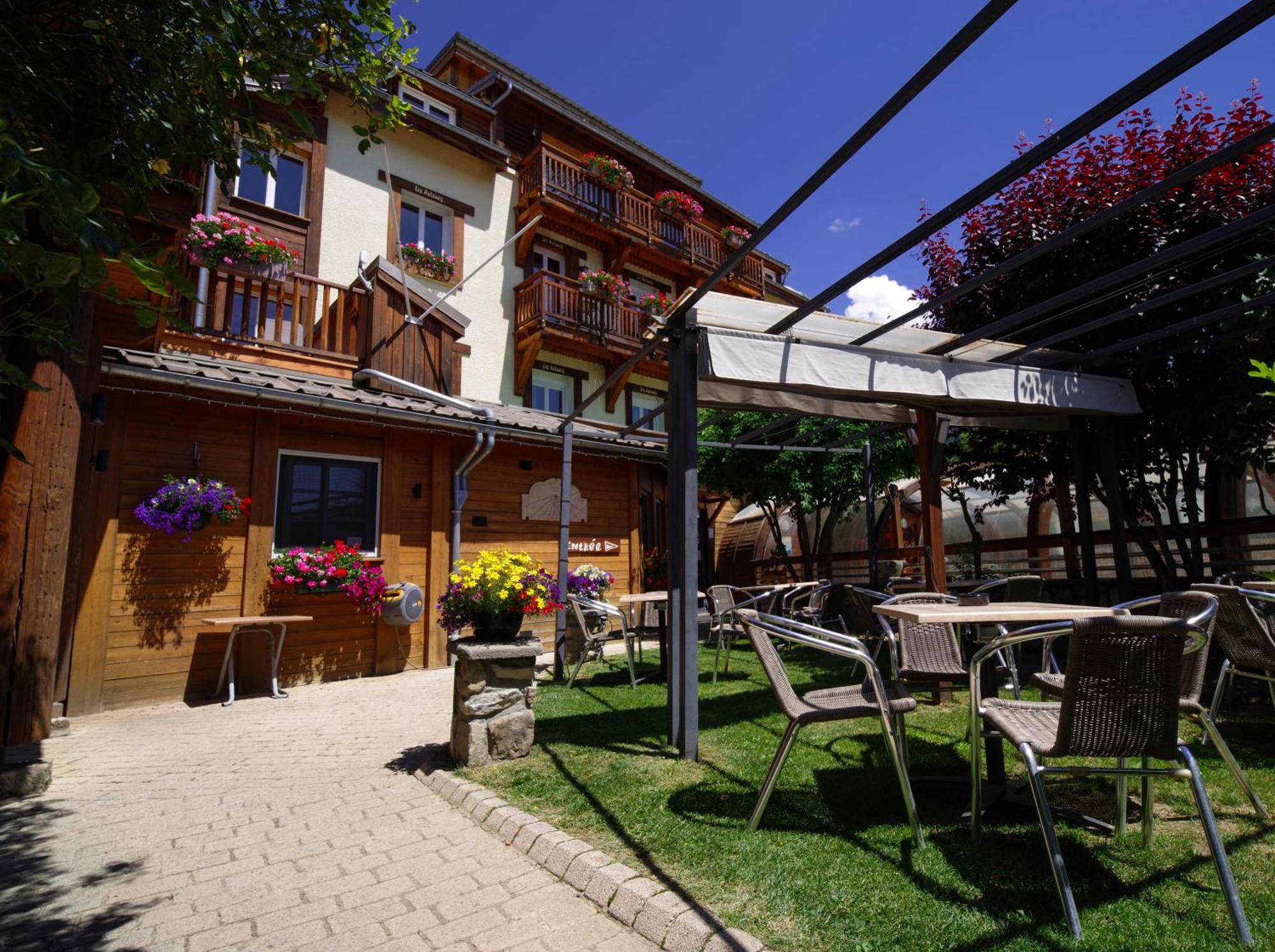 Hotel Les Autanes Spa-Balneotherapie & Restaurant Ancelle Exteriör bild